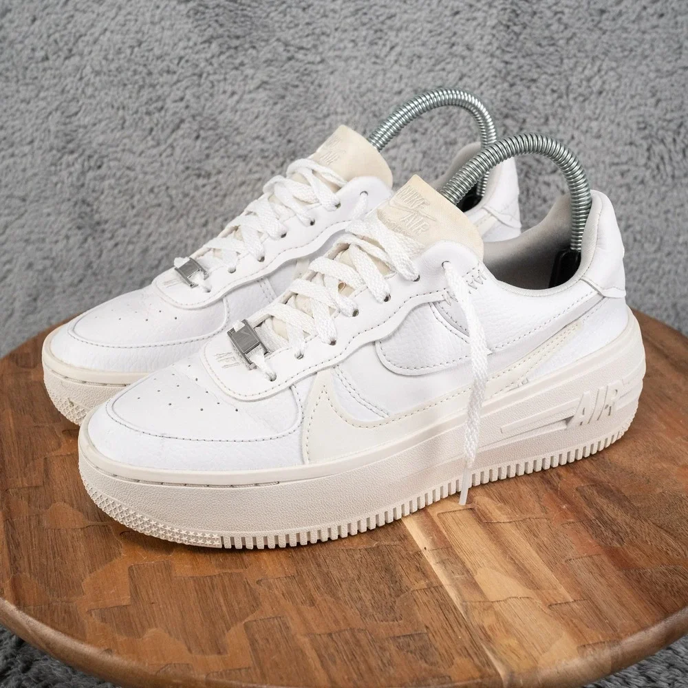 Nike Air Force 1 PLT.AF.ORM Triple White Size 6.5 US